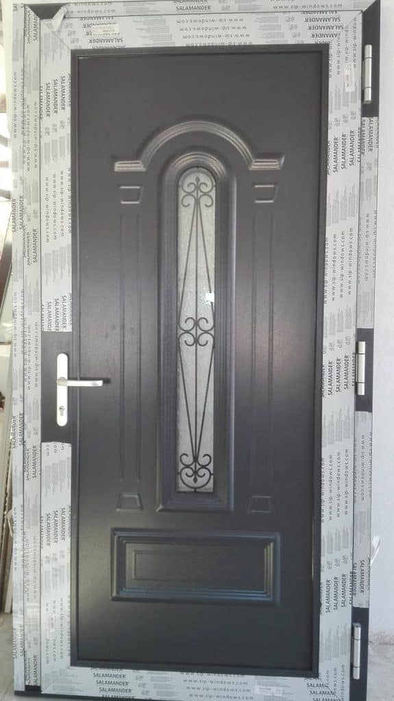Ușă de exterior din profil PVC Salamander
