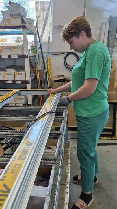Procesul de producție și montaj al tâmplăriei din aluminiu