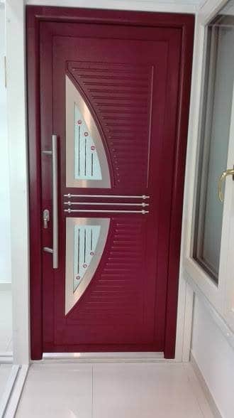 Cum să alegi ușa de intrare potrivită pentru casa ta