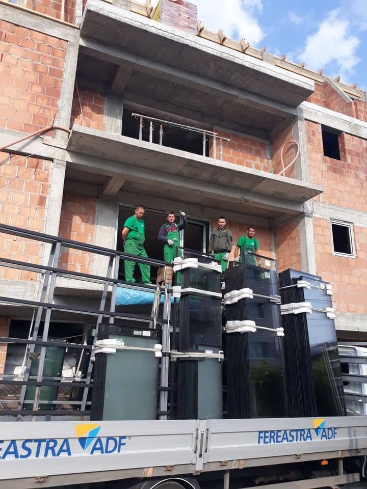 Importanța montajului corect pentru ferestre și uși termopan
