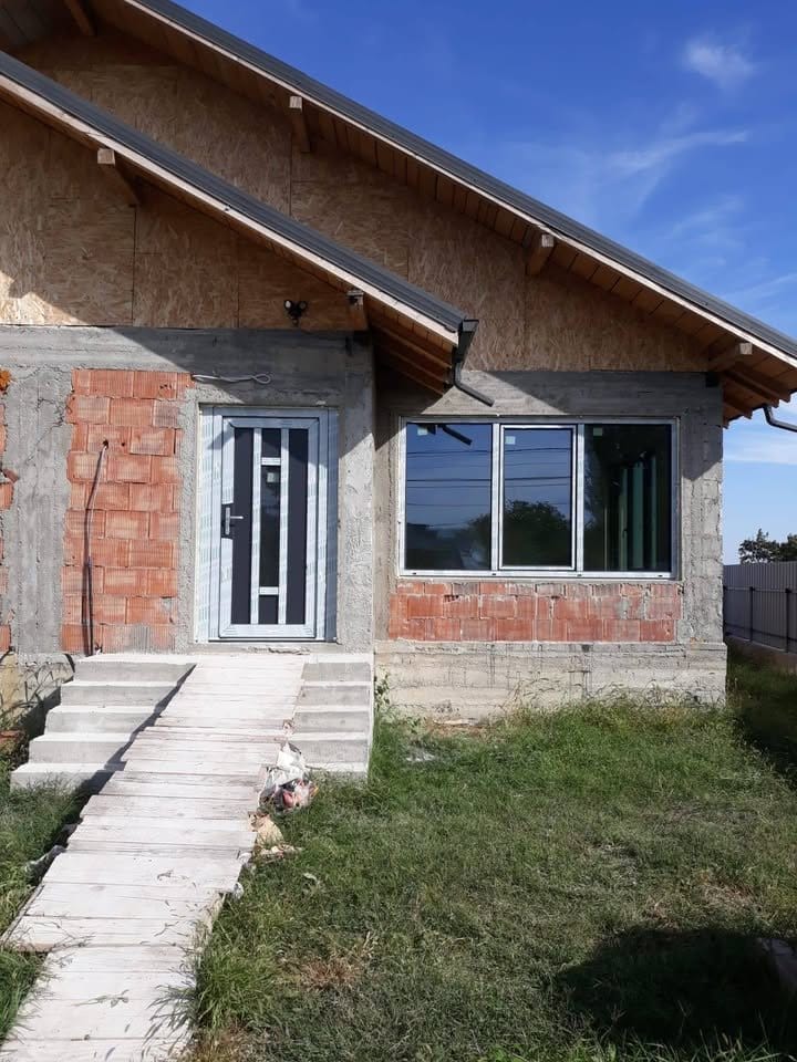 Cum să alegi tâmplăria potrivită pentru casa ta: Sfaturi practice