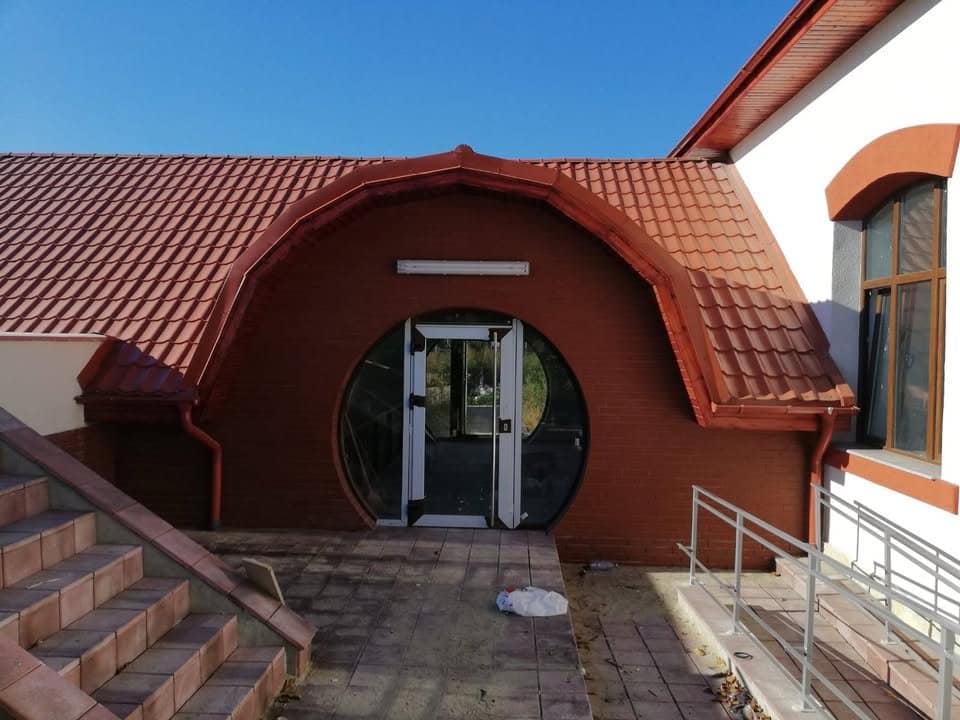 Tâmplărie PVC pentru grădinițe: Siguranță și design la Grădinița Broșteni