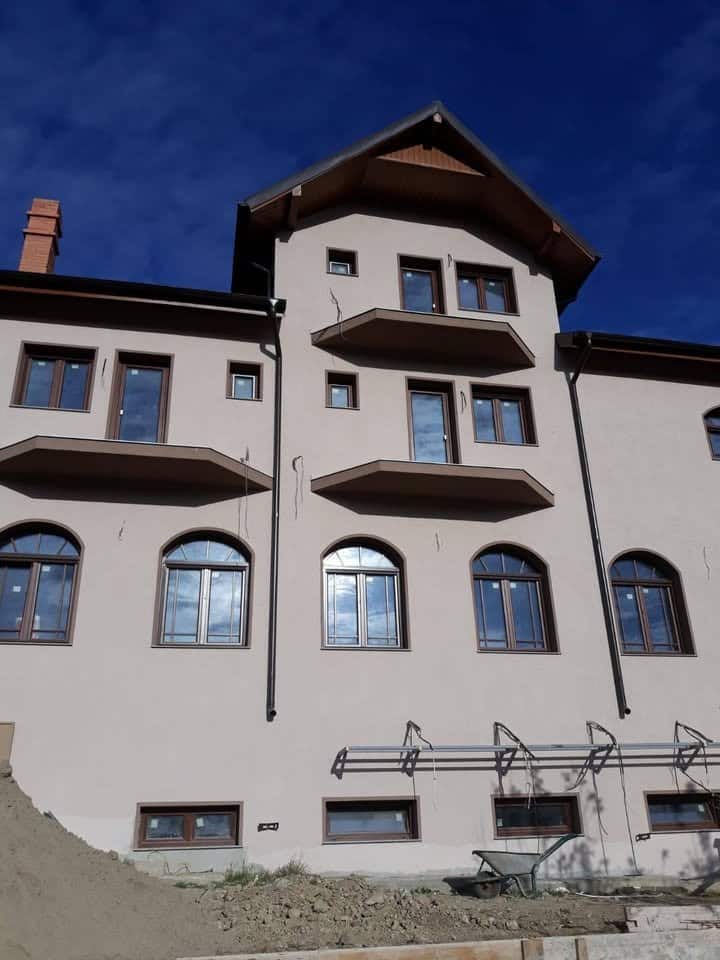 Design personalizat pentru ferestre și tâmplărie