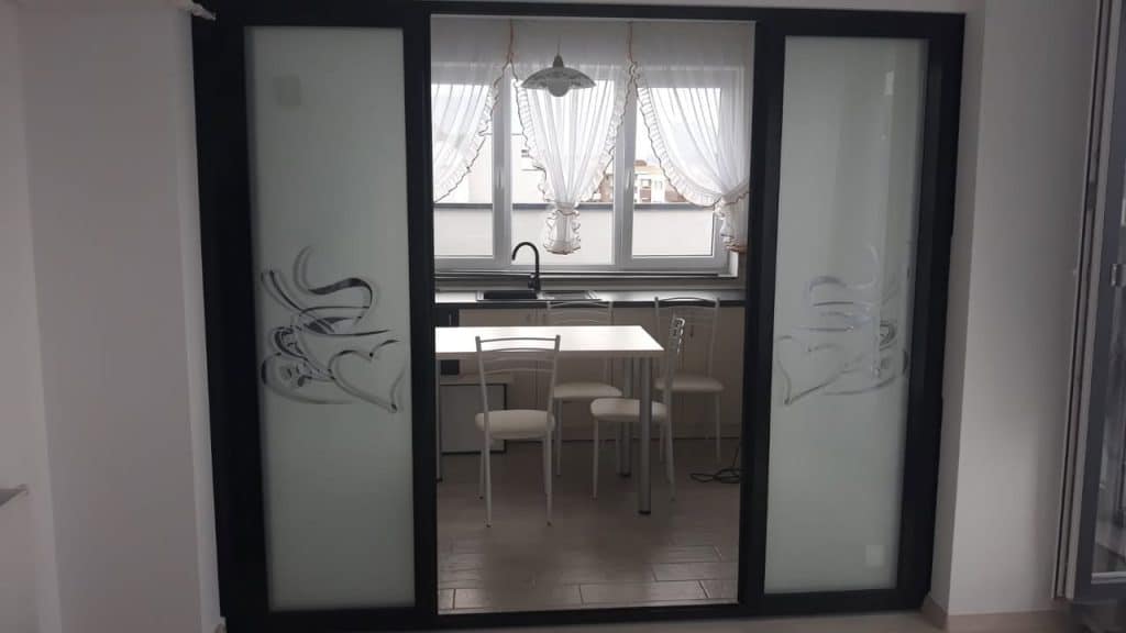Sisteme de uși glisante pentru compartimentarea locuinței