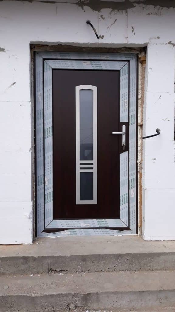 Uși de exterior din PVC pentru confortul casei tale