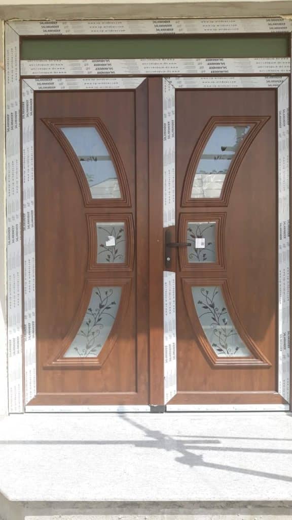Montaj tâmplărie PVC Salamander pentru locuințe