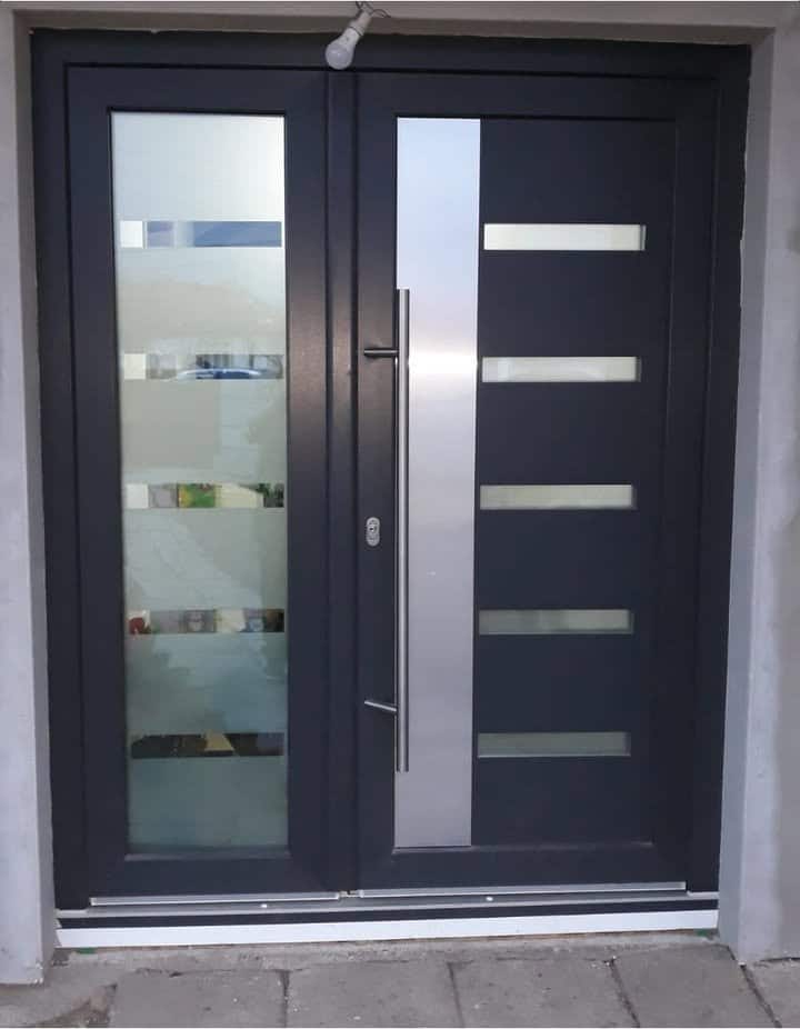 Uși de intrare moderne pentru locuința ta