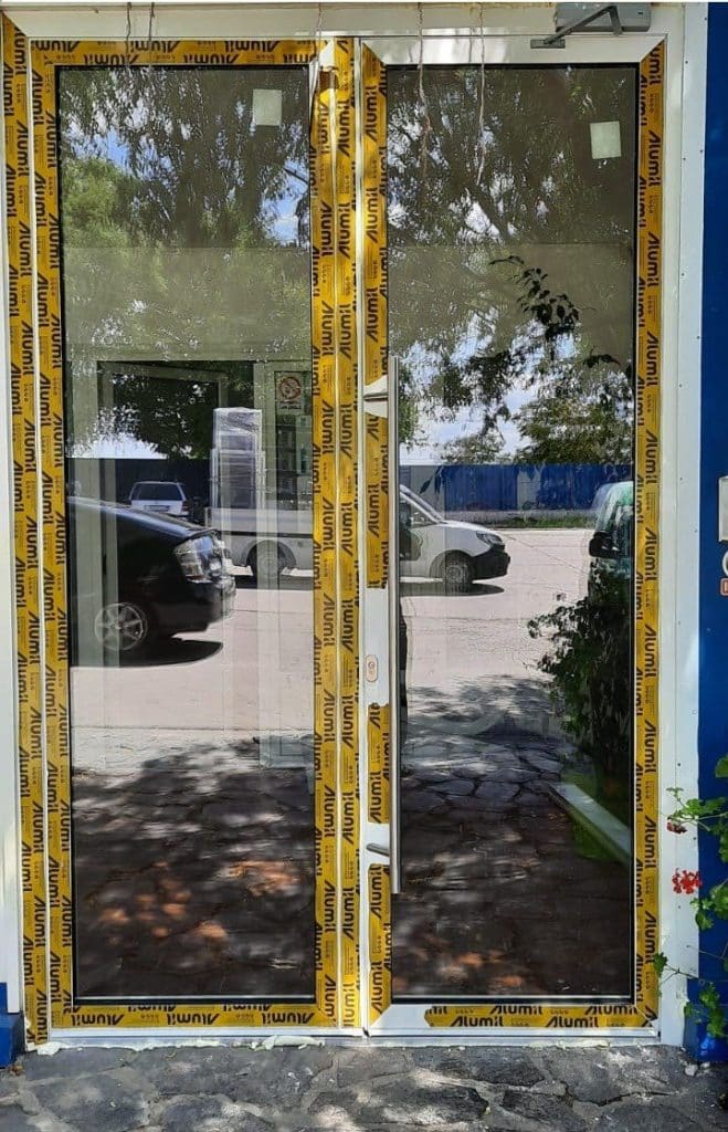 Uși din aluminiu pentru siguranță și durabilitate