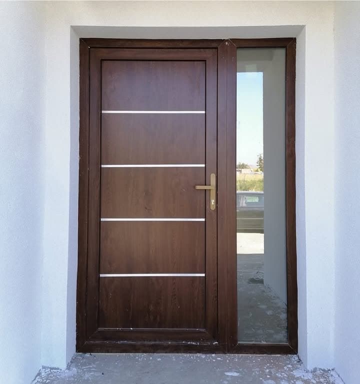 Proiect de tâmplărie PVC cu aspect de lemn