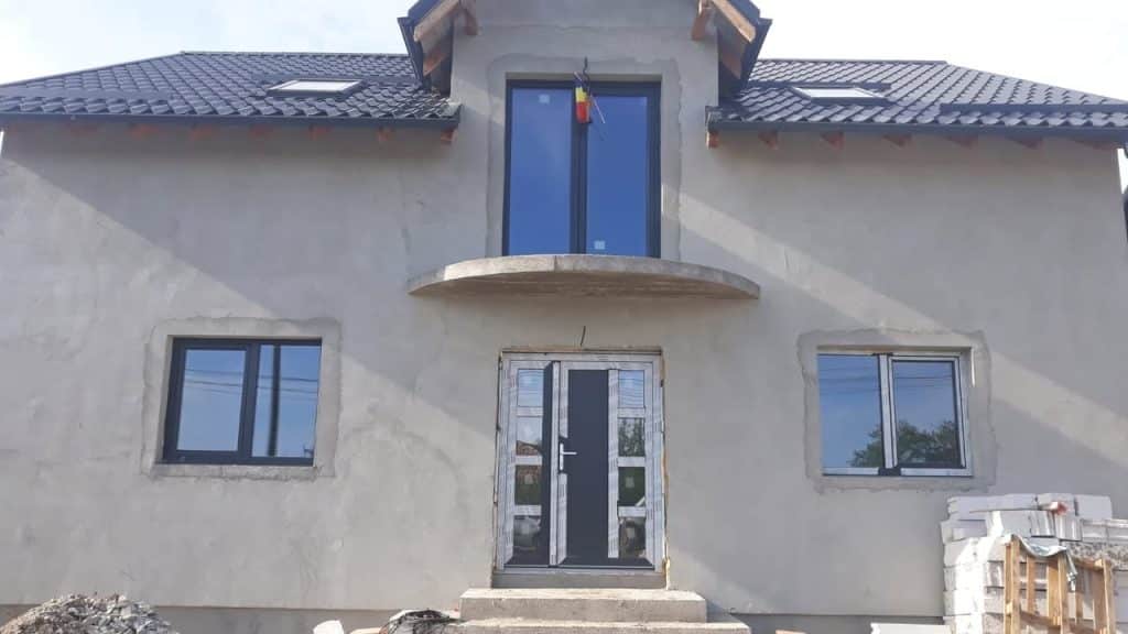 Tâmplăria PVC: Design, Confort și Eficiență pentru Locuința Ta