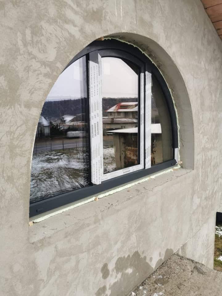 Ferestre rotunde și semirotunde: Eleganță și design arhitectural