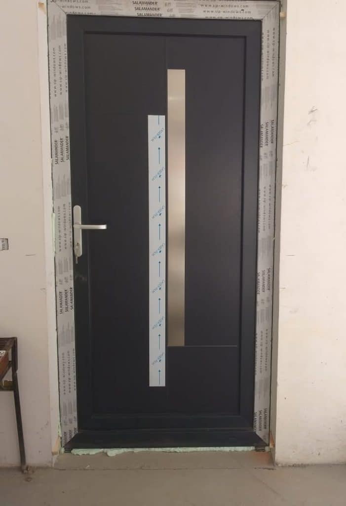 Uși din profile Salamander: Performanță și design modern