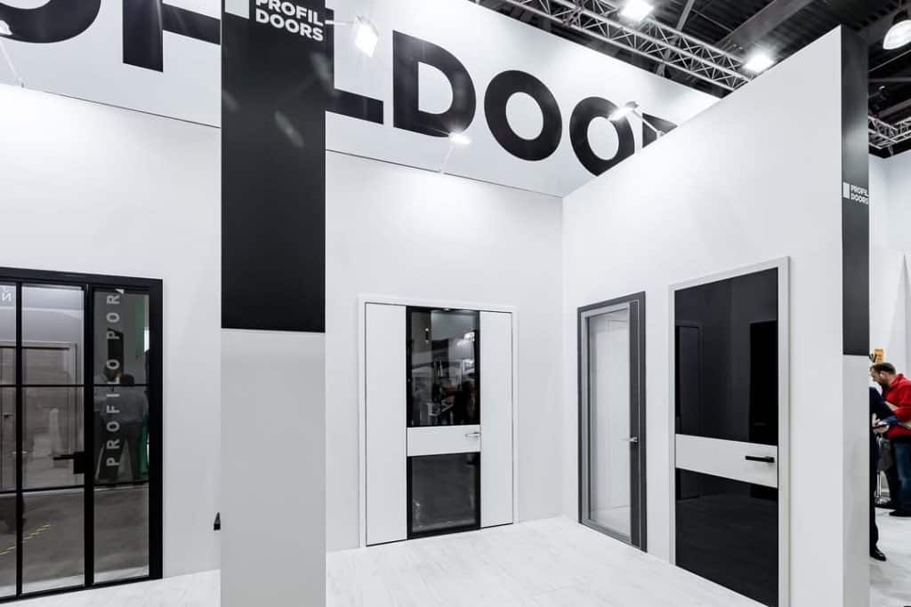 Uși de interior din aluminiu: Design modern și funcționalitate