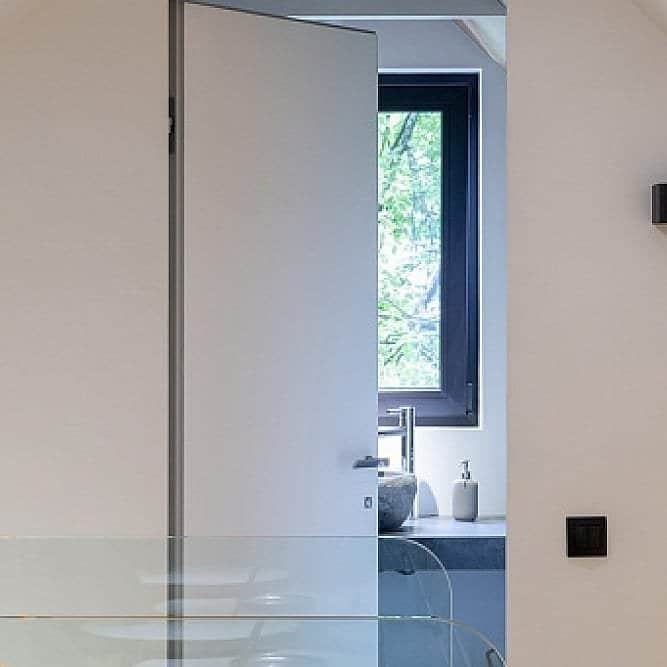Ușile Filomuro: Eleganță minimalistă și design discret