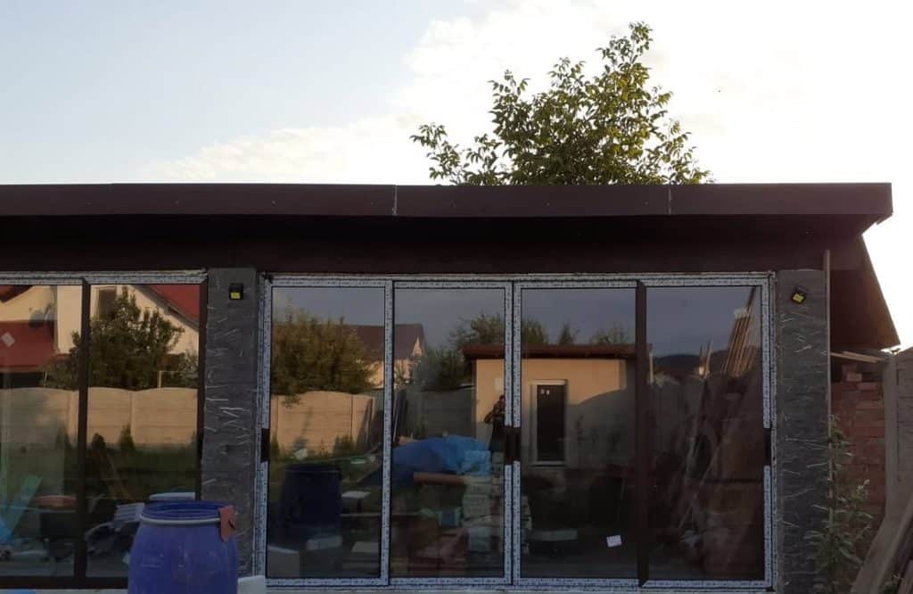 Sisteme de uși glisante din aluminiu pentru terase