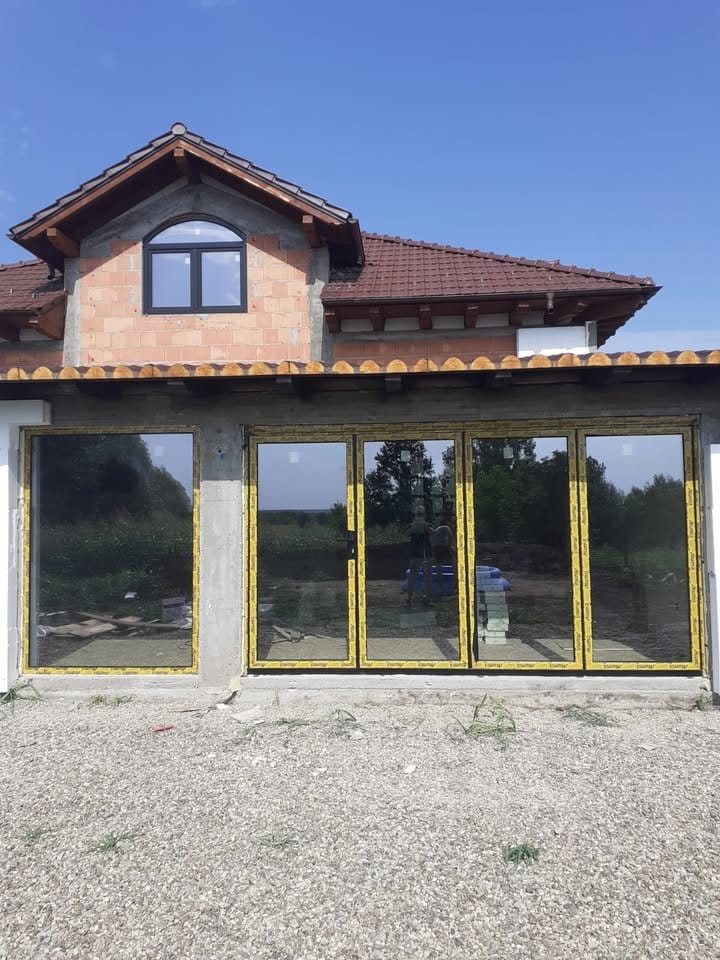 Sisteme din aluminiu ALUMIL pentru proiecte moderne