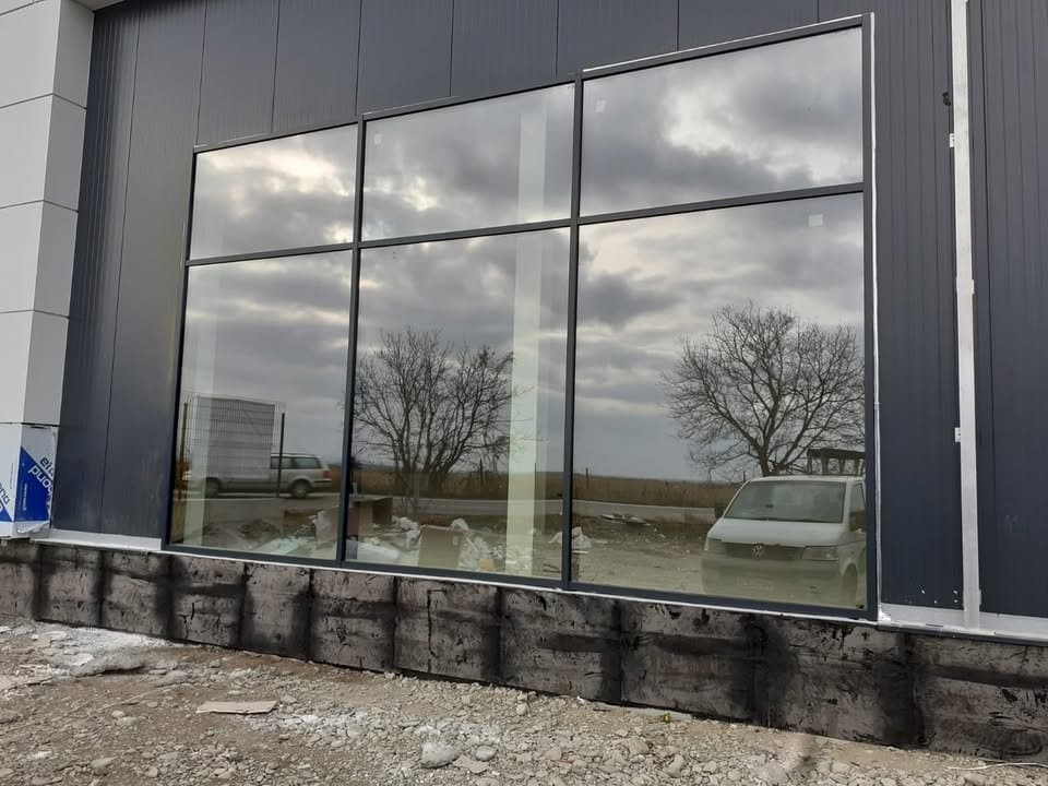 Montaj pereți cortină din aluminiu
