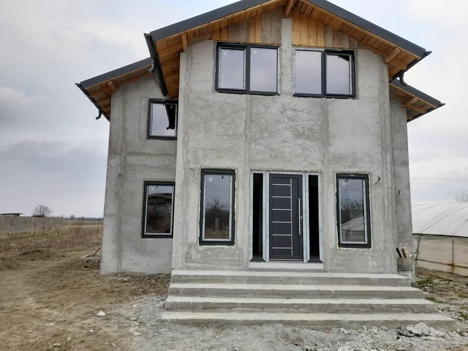 Tâmplărie PVC antracit pentru casa ta