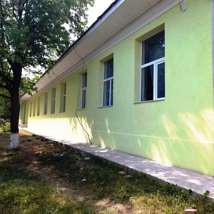 Proiect de modernizare: tâmplărie PVC și finisaje exterioare