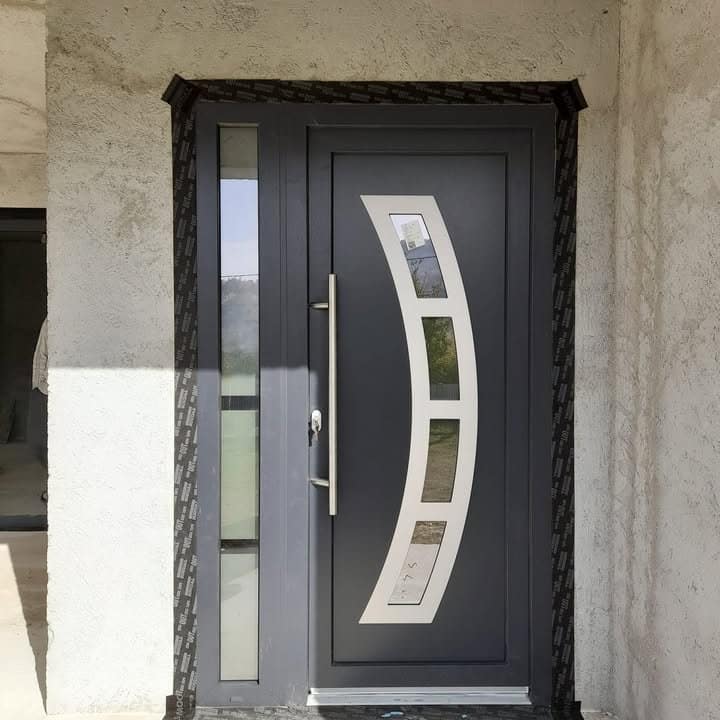 Cum să alegi tâmplăria potrivită pentru casa ta: Ghid complet